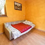 Holiday home One Bedroom With Terrace And Garden *