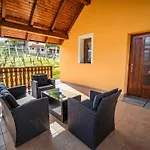 One Bedroom With Terrace And Garden Holiday home *