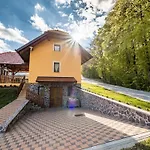 One Bedroom With Terrace And Garden