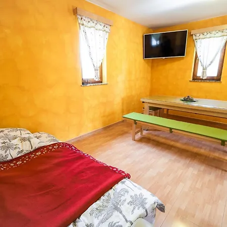 Ferienhaus One Bedroom With Terrace And Garden *