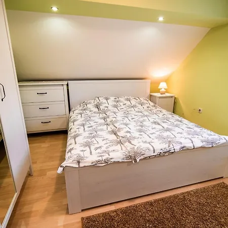 One Bedroom With Terrace And Garden Ferienhaus Krška Vas