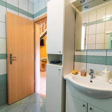 One Bedroom With Terrace And Garden Dom wakacyjny *