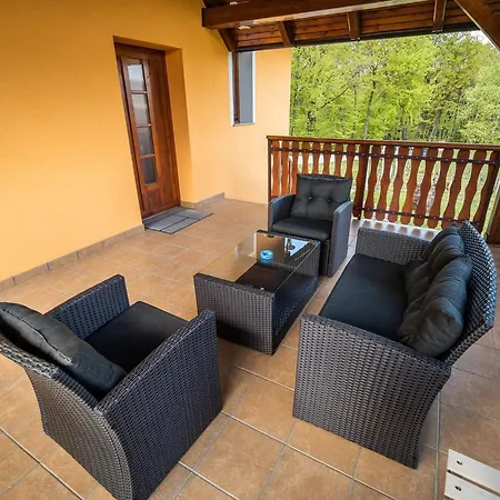One Bedroom With Terrace And Garden Prázdninový dům *