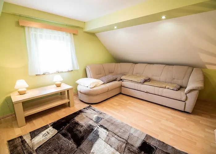 Dom wakacyjny One Bedroom With Terrace And Garden Krška Vas