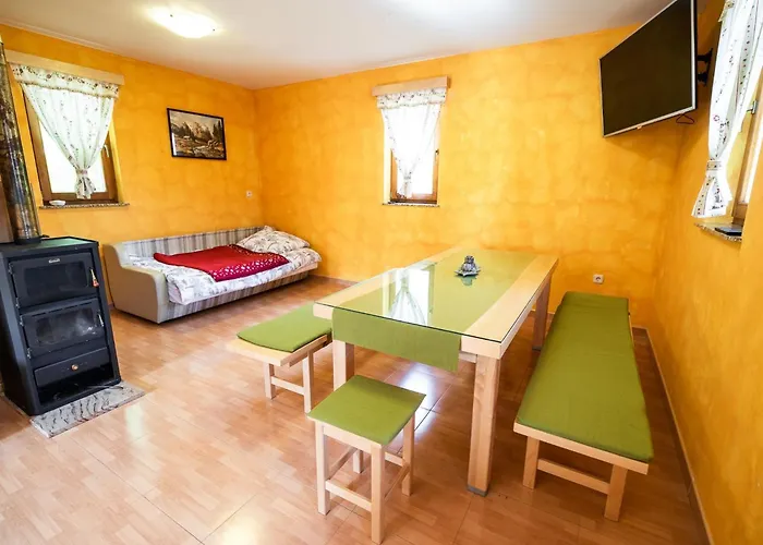 One Bedroom With Terrace And Garden Dom wakacyjny