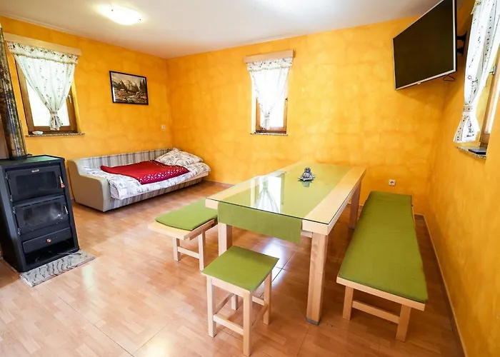 Dom wakacyjny One Bedroom With Terrace And Garden Krška Vas
