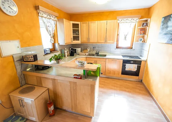 One Bedroom With Terrace And Garden Dom wakacyjny