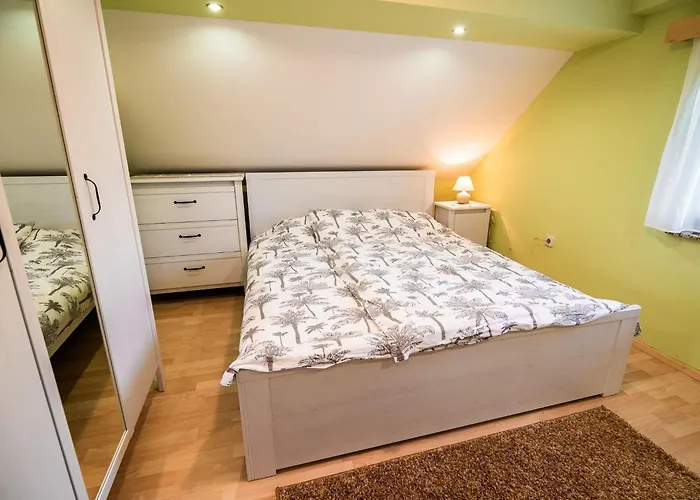 One Bedroom With Terrace And Garden Vikendica Krska Vas