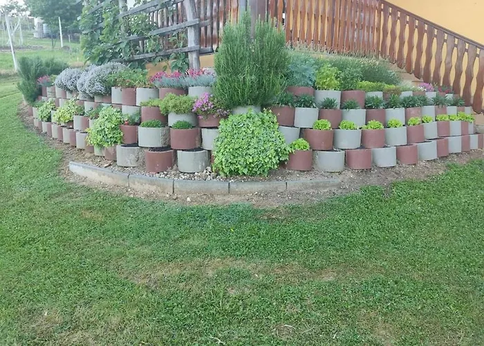 One Bedroom With Terrace And Garden Dom wakacyjny Krška Vas