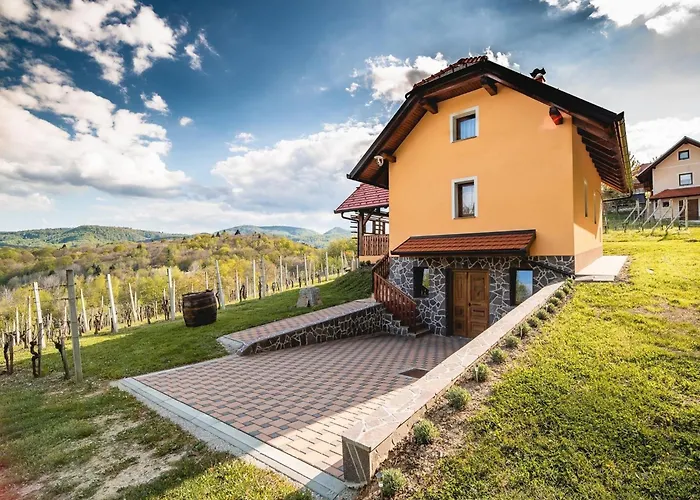 One Bedroom With Terrace And Garden Dom wakacyjny